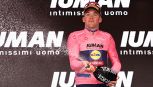 Giro d'Italia, Pedersen e Roglic salutano l'Albania da padroni, male Van Aert. E scoppia il caso dei 'cartellini'