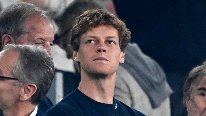 Il Milan delude anche Sinner: la gomitata di Beukema a Gabbia, Mariani e Conceiçao fanno infuriare i tifosi
