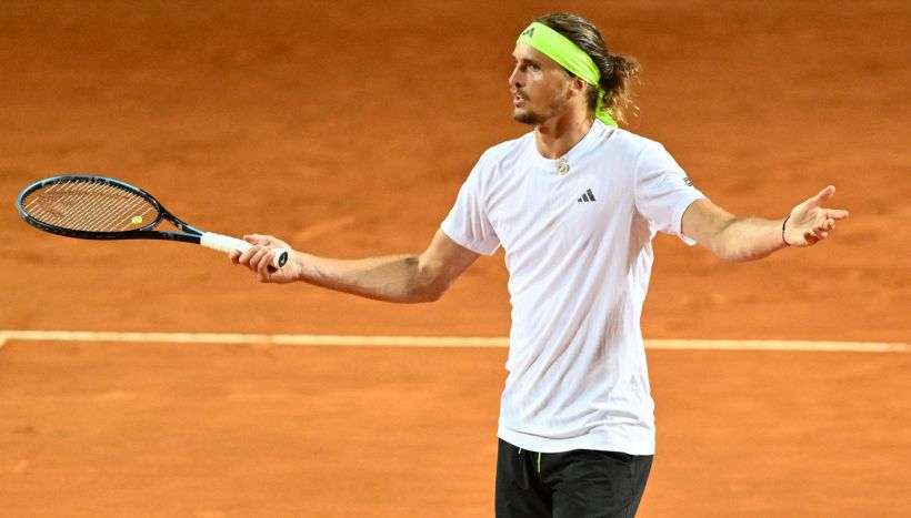 Amburgo, Zverev in crisi profonda: che mazzata con Muller. Sinner e Alcaraz più lontani, il Roland Garros è decisivo