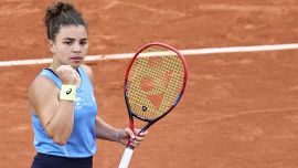 Roland Garros, Paolini risorge a un passo dalla sconfitta: Yuan ko al 3°set. Prima gioia slam per Gigante