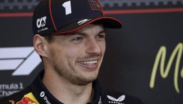 F1, Verstappen e Russell: "Meglio Mario Kart o gli irrigatori". Monaco, la regola dei pit stop diventa comica