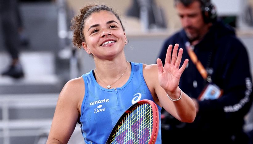 Paolini si fa ispirare da Nadal, il rito prima della vittoria con Tomljanovic ma la scelta di Eurosport scatena la polemica