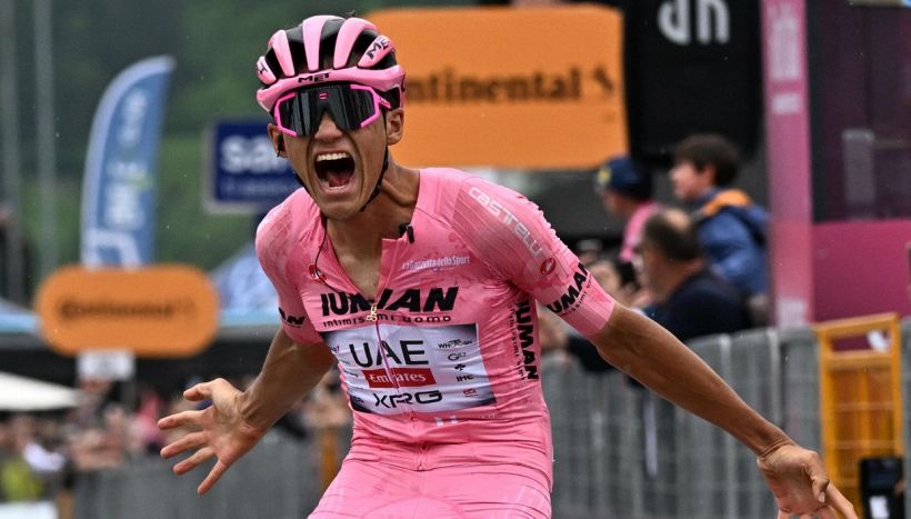 Giro d'Italia, 17a tappa: Del Toro, reazione da fuoriclasse. Carapaz resta il rivale più pericoloso, Caruso da applausi