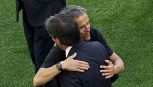 Psg-Inter, bel abbraccio tra Inzaghi e Luis Enrique in campo prima della finale di Champions League