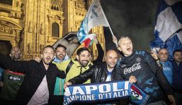 Scudetto: Piazza Duomo diventa provincia di Napoli, polemica per la festa dei tifosi azzurri