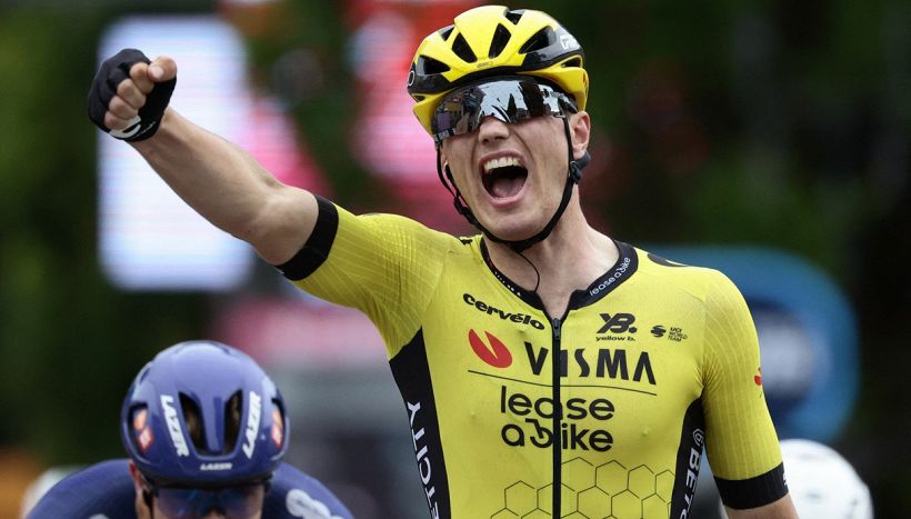 Giro d'Italia, tappa 12: a Kooij le strade italiane piacciono da morire, Del Toro continua la "sua" corsa rosa