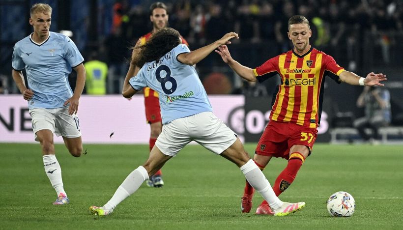Lazio-Lecce, moviola: rosso inventato, gialli mancati, follia di Romagnoli, una corrida
