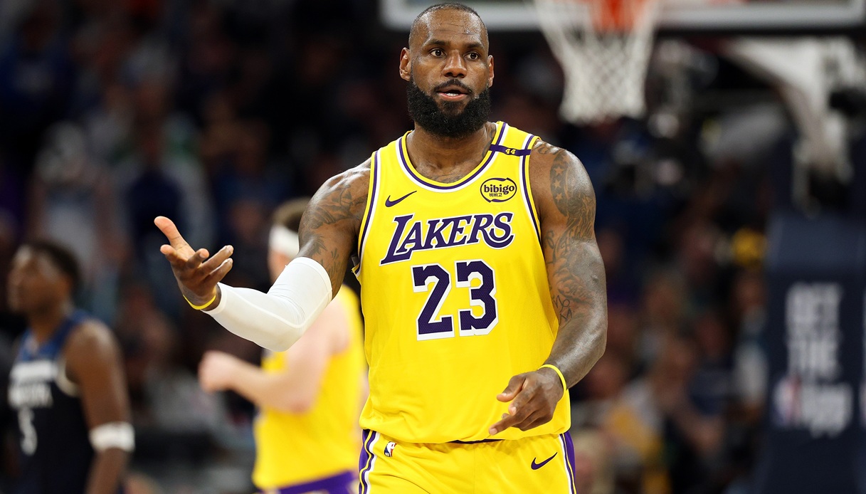 https://wips.plug.it/cips/sport.virgilio.it/cms/2025/05/lebron-james.jpg