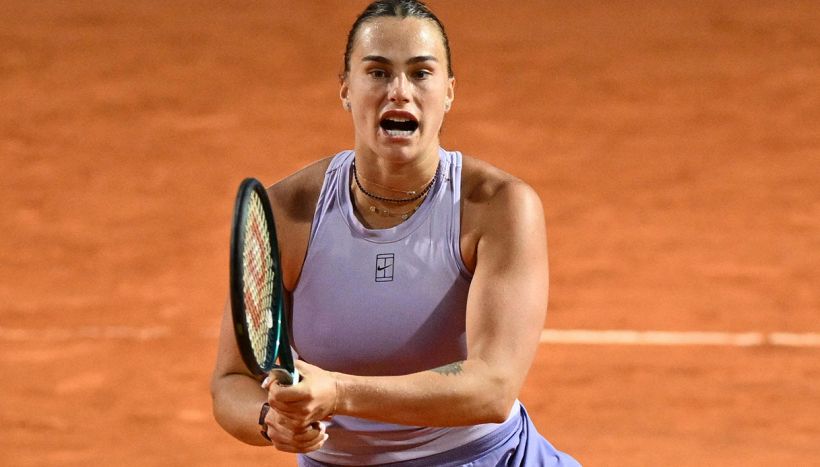 L'uscita di scena di Aryna Sabalenka dagli Internazionali, la regina di Roma saluta con una volgarità oscena e un'ammonizione