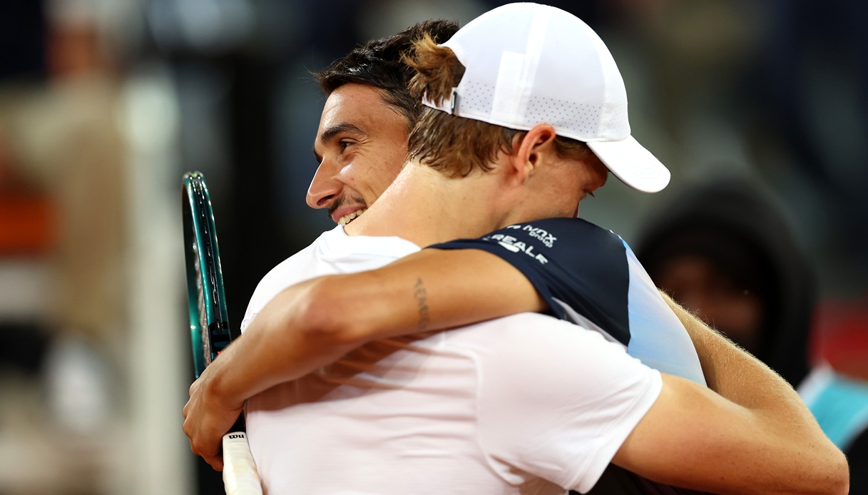 https://wips.plug.it/cips/sport.virgilio.it/cms/2025/05/sinner-sonego.jpg