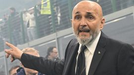Spalletti, le confessioni su De Laurentiis, Totti e Icardi scatenano la polemica social