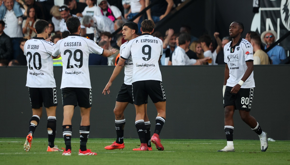 https://wips.plug.it/cips/sport.virgilio.it/cms/2025/05/spezia-1.jpg