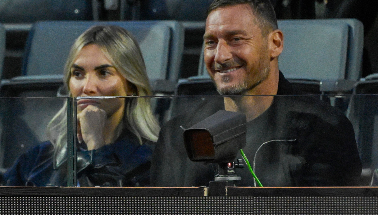 https://wips.plug.it/cips/sport.virgilio.it/cms/2025/05/tottiroma3.jpg