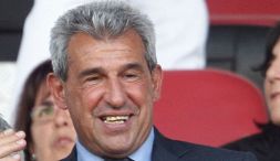 Bagni nella bufera, l’ex Napoli si fa pagare per piazzare ragazzi in serie C: la denuncia delle Iene