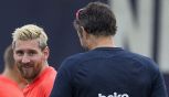 Psg, Luis Enrique controcorrente: le parole su Messi prima della sfida e il titolo dell'Equipe