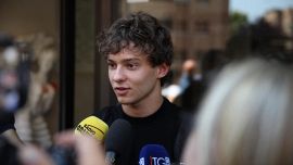 F1, Kimi Antonelli scherza dopo l'esame di maturità: 'Tema italiano più arduo che tenere dietro Piastri e Norris'