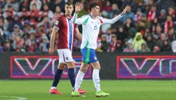 Norvegia-Italia, bufera su Bastoni: doppio errore sul gol di Sorloth e avvio da incubo per gli Azzurri