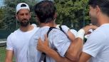 Alcaraz e Fognini, l'incontro a Wimbledon prima del match del primo turno: Djokovic li sfotte, Fabio replica