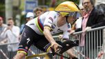 Giro del Delfinato, Evenepoel impressiona a cronometro: tappa e maglia per il belga, Vingegaard fa meglio di Pogacar