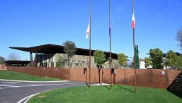 Fiorentina, tragedia sfiorata al Viola Park: incendio al capannone che ospita i giocatori