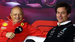 F1, Toto Wolff si tiene Vasseur: "Ferrari come la Nazionale". Il paragone con Jean Todt e la carezza ad Antonelli