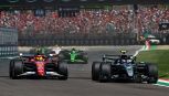Gp Austria, Hamilton poco sereno fa infuriare Antonelli in radio: impeding, il gesto di Lewis, frecciata di Kimi