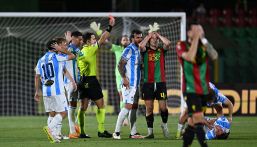 Ternana-Pescara, moviola: umbri furiosi, in dieci dal 12’ e manca un altro rosso. Gol annullato al Delfino