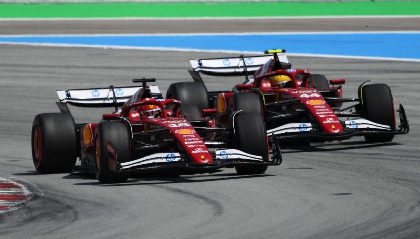 F1, Barcellona: Leclerc resta terzo, niente penalità. Swap tardivo, lo sfogo. Hamilton deluso in radio con Adami