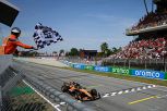 F1 GP Spagna: doppietta McLaren, Piastri vince su Norris. Leclerc a podio, Verstappen penalizzato. Hamilton crolla, 6°