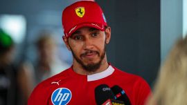 F1, Ferrari: scoppia il caso Hamilton, Lewis stizzito e rassegnato. Rivincita di Binotto nel sorpasso Hulkenberg