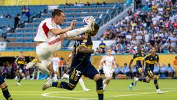 Boca Juniors-Benfica, moviola: follia Belotti, tre espulsi, quattro gol, Var decisivo