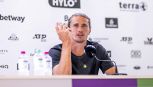 Zverev ridimensionato da Sinner-Alcaraz, lo sfogo con la stampa: “Sono ancora il n°3 ATP”. Tragedia sfiorata ad Halle