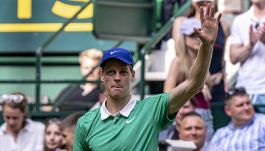 Atp Halle, Sinner crolla contro Bublik e deve dire addio al torneo in Germania. Altra mazzata dopo Parigi