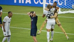 Psg-Botafogo, moviola: Kvararskhelia tartassato dall’arbitro, rigore negato e gol annullato