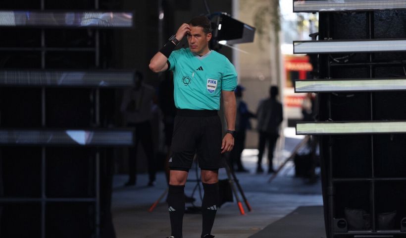 Psg-Atletico Madrid, moviola: Var scatenato contro gli spagnoli su gol e rigore, 8 ammoniti e un espulso