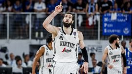La Virtus Bologna mantiene la promessa fatta a Polonara: batte Brescia, si prende lo scudetto e porta la coppa da Achille