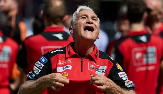 MotoGP, la rivalità di Marquez con Rossi e Bagnaia dietro i fischi al Mugello: bufera web su Tardozzi