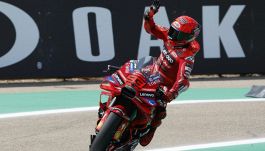 MotoGP Aragon: Marc Marquez dominio assoluto, vittoria in fuga annunciata. Alex secondo, Bagnaia redivivo a podio
