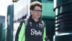 F1, Binotto al veleno: "Ferrari ha preso Hamilton a fine carriera", l'ex tp si toglie i sassolini dalle scarpe