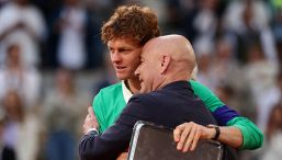 Sinner, Roddick senza parole per la reazione di Jannik: “Non l’avrei mai fatto”. Wilander tira in ballo Federer e Nadal