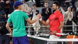 Djokovic, altro che ritiro, l’avvertimento a Sinner e Alcaraz: “Obiettivo Los Angeles 2028”. Poi il terribile retroscena sugli esordi
