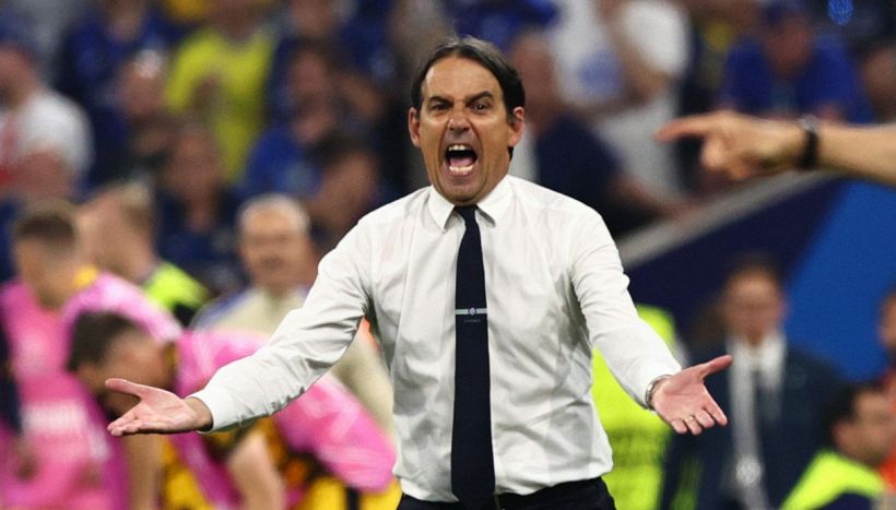 Inter, Inzaghi nel mirino della stampa italiana per il sì all’Al-Hilal. Lo sfogo di Zazzaroni: “Solo uno può lamentarsi”