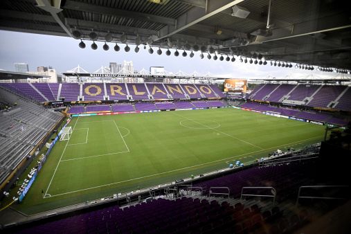 Mondiale per club, Benfica-Auckland sospesa e stadio evacuato: è la quarta volta, il vero motivo della decisione