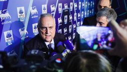 Lazio: Lotito cita Cicerone per il nuovo attacco a Gravina, poi spiega il ritorno di Sarri
