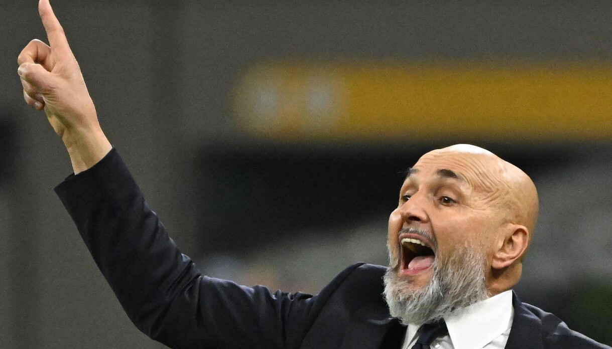 https://wips.plug.it/cips/sport.virgilio.it/cms/2025/06/italia-esonerato-spalletti.jpeg