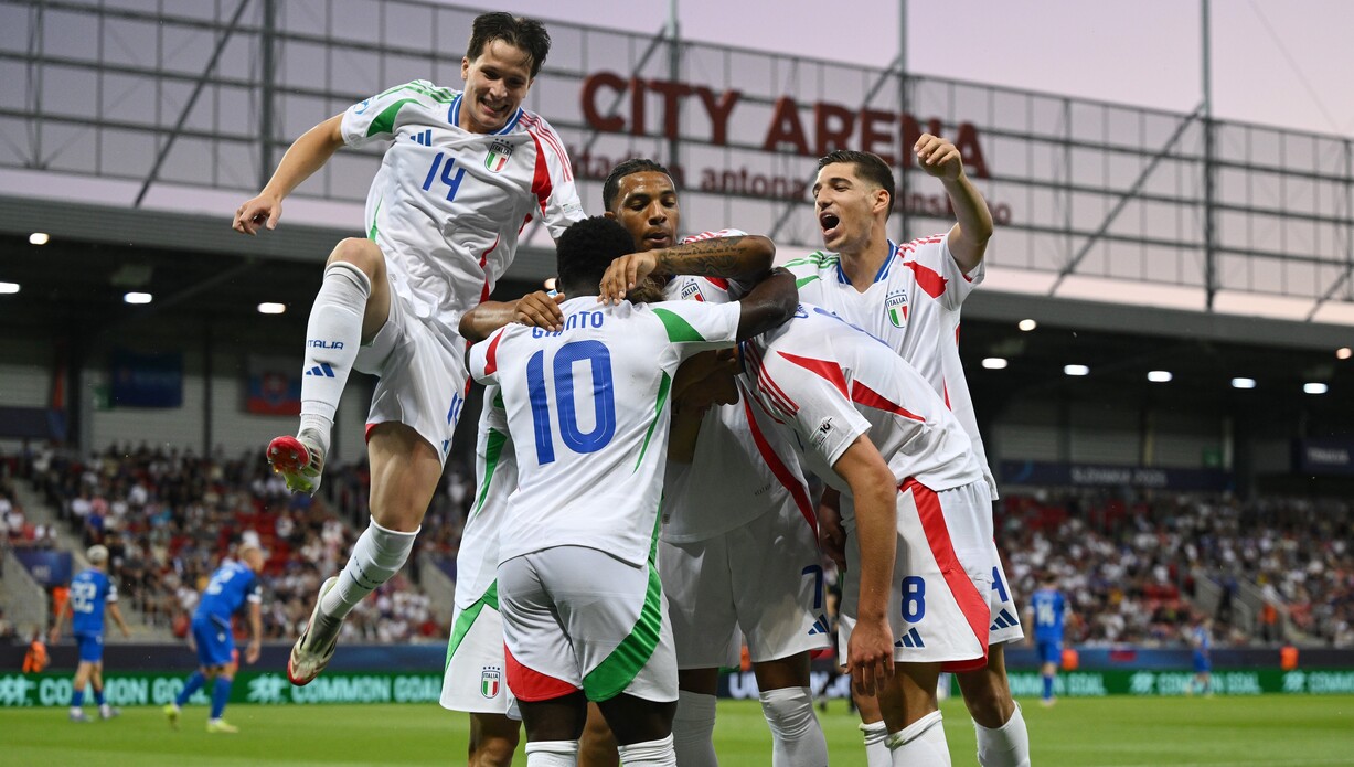 https://wips.plug.it/cips/sport.virgilio.it/cms/2025/06/italia-u21.jpg