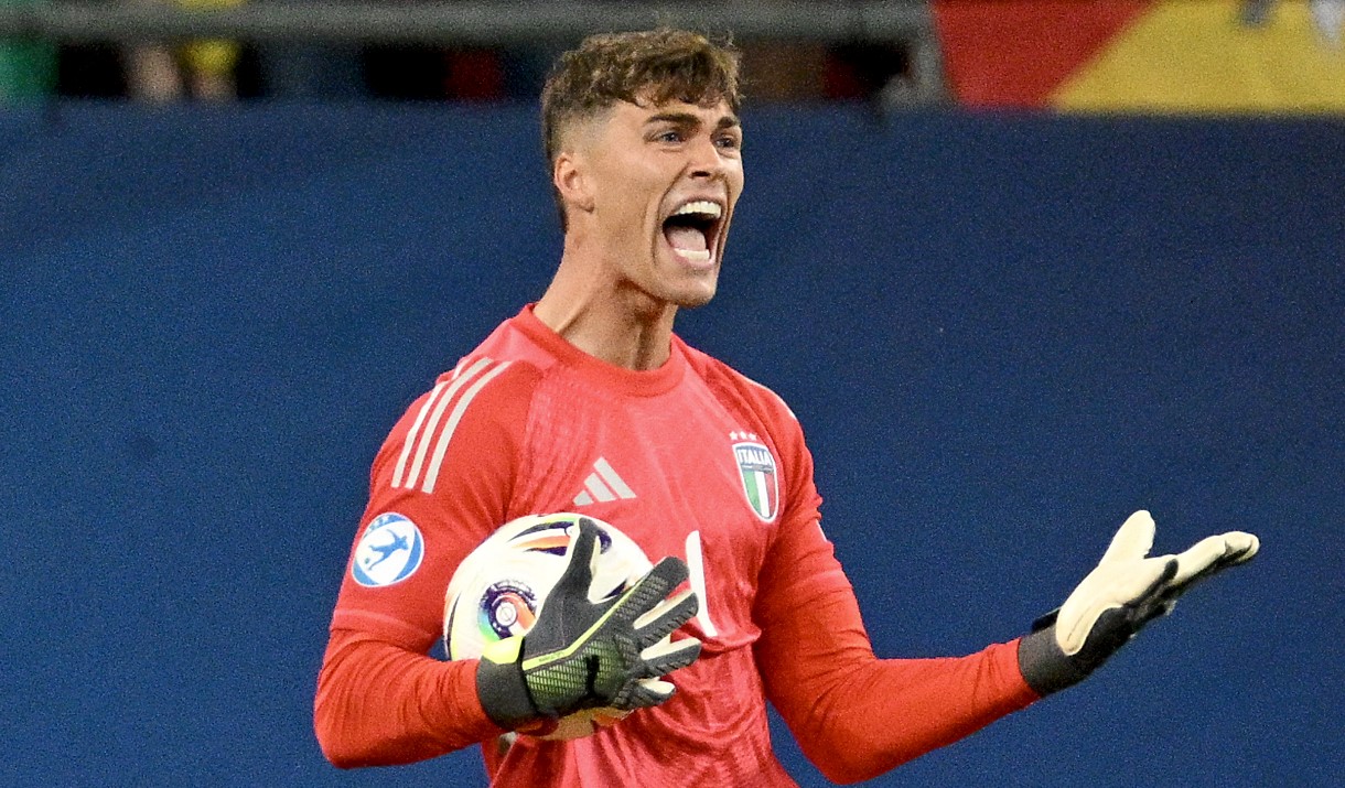 https://wips.plug.it/cips/sport.virgilio.it/cms/2025/06/italia-under-21-sebastiano-desplanches.jpeg
