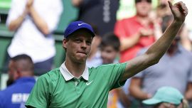 Sinner, numero 1 non a rischio a Wimbledon: poi sarà un grosso problema, Alcaraz pregusta il sorpasso