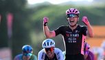 Giro d'Italia, 21a tappa: Visma, week-end perfetto col trionfo di Kooij. Che emozione l'incontro con Leone XIV
