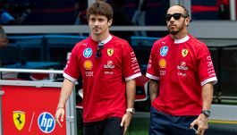 Caos Ferrari, Valsecchi: "Che delusione Leclerc e Hamilton, lo fanno in ogni Gran Premio"